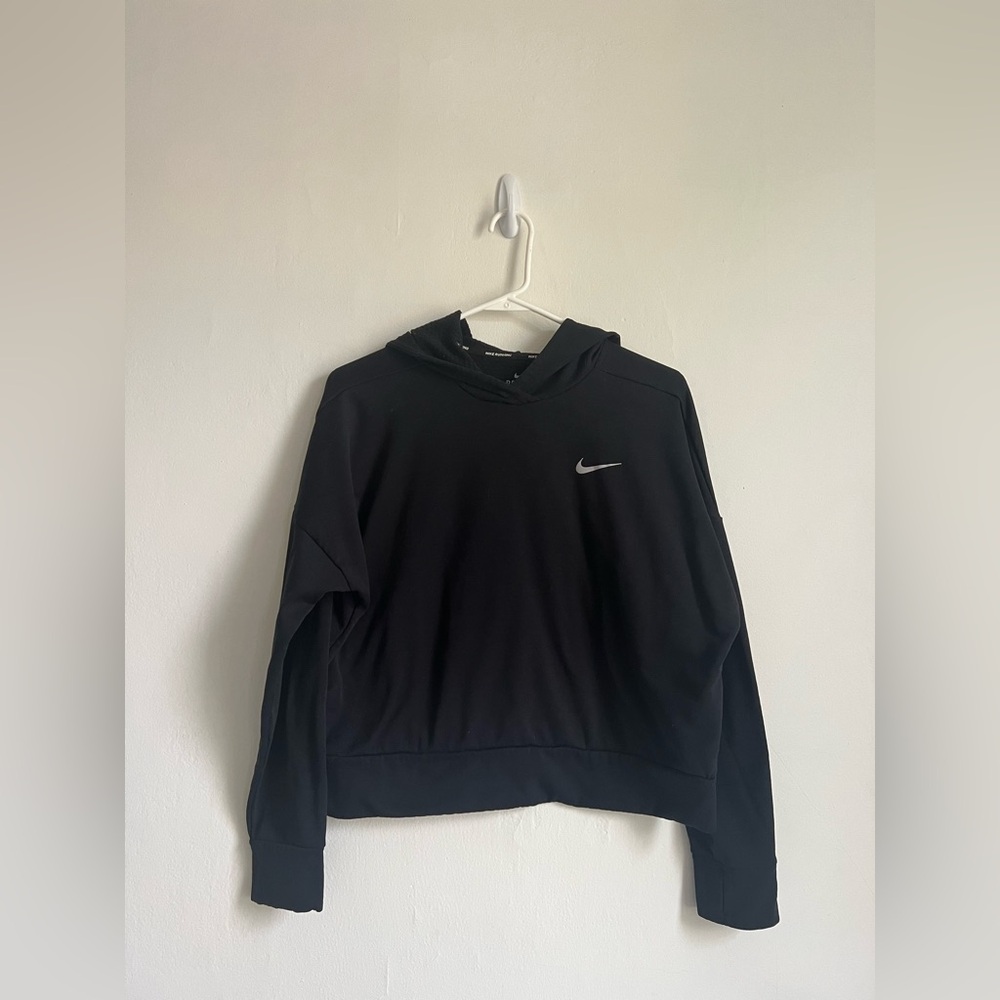 MEDIUM Nike running women’s cropped hoodie pullover sweatshirt black hoody